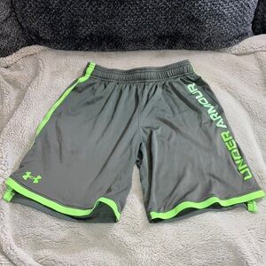 🎉4 for $20 Under Armour Shorts, Youth Medium
